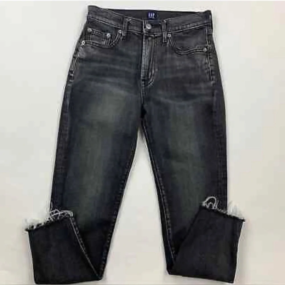 GAP Girlfriend Jeans - Picture 1 of 4
